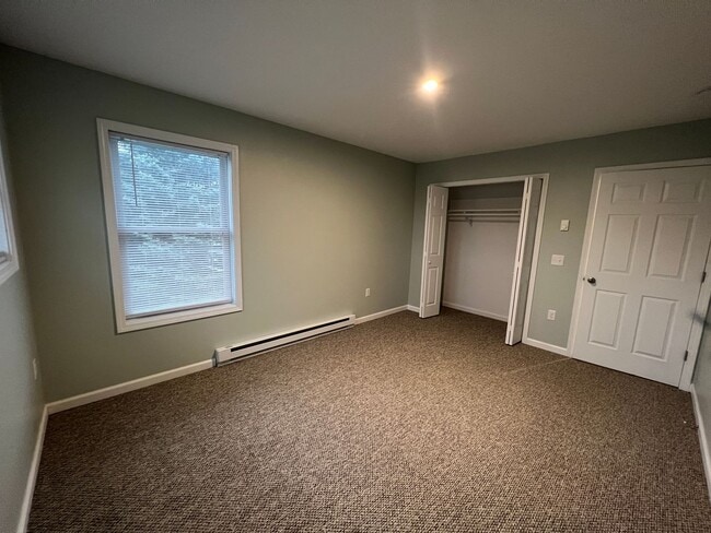 Building Photo - 723 Eastgate Pl