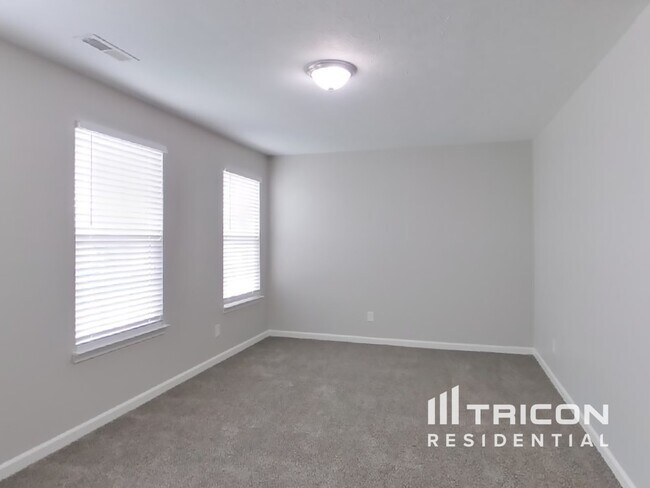 Building Photo - 10433 Long Branch Dr