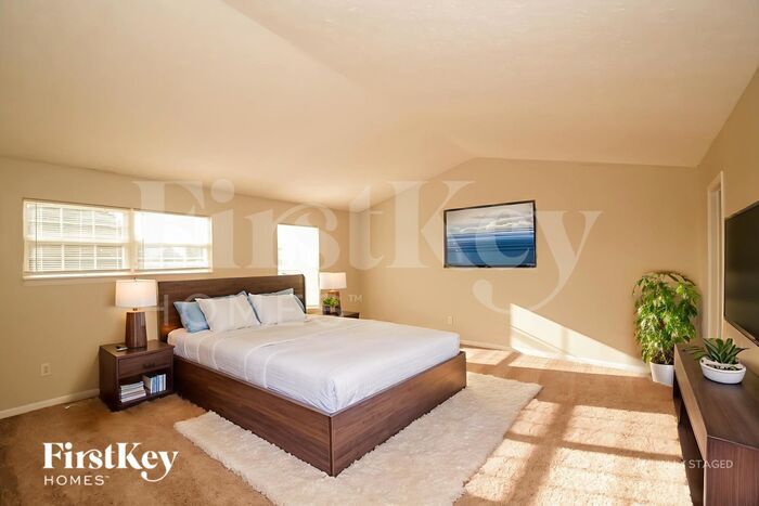 Building Photo - 2739 Lullwater Ln