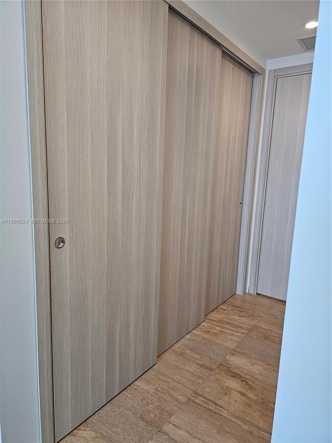 Building Photo - 1000 Brickell Plaza