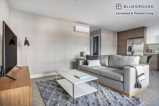 Building Photo - 215 Union Ave