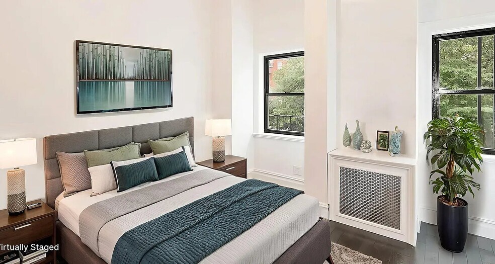 Primary Photo - 11 Abingdon Square