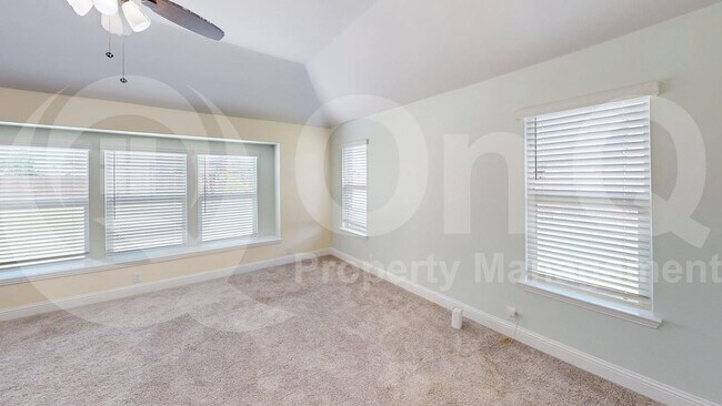 Building Photo - 6231 Lumley Rd