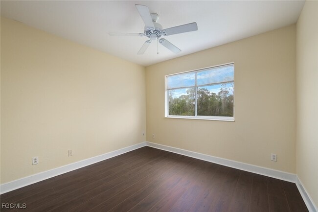 Building Photo - 9745 Roundstone Cir