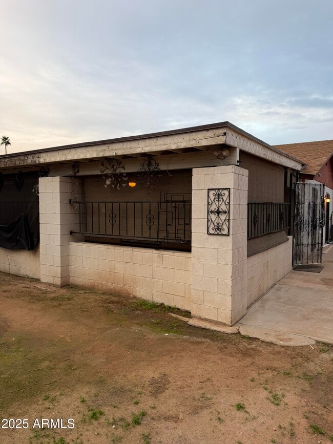 Building Photo - 1516 W Pueblo Ave