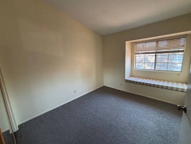Building Photo - 22832 Banyan Pl