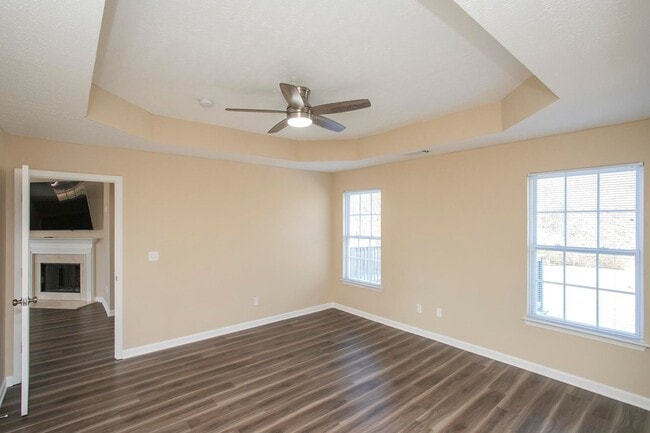 Building Photo - 3 Bed w/Bonus, Large Yard in Sought After Franklin Location!