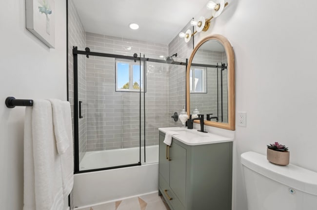 Building Photo - 2191 Bowers Ave