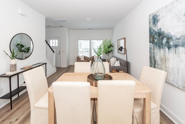 Building Photo - 3 Bedroom, 2.5 Bathroom Townhome in Twin Rivers - Wando