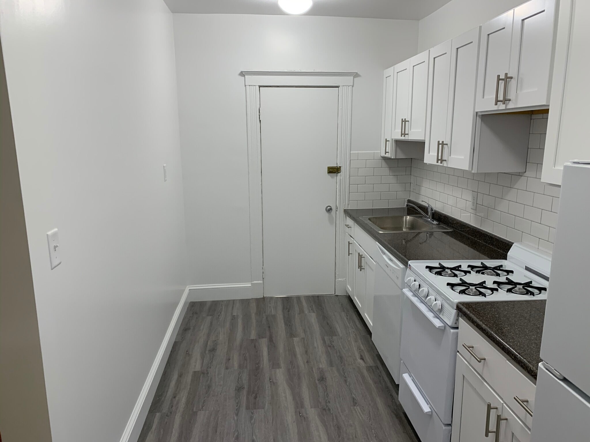 Building Photo - 11 Vinal St