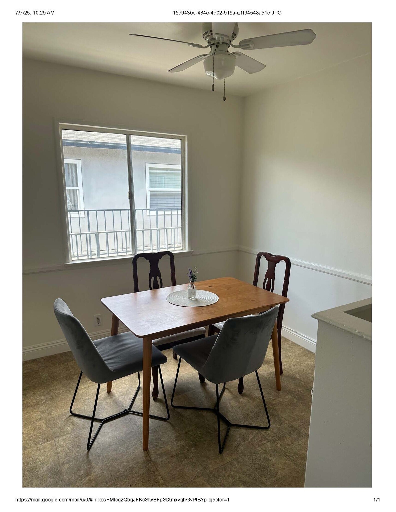 eat in kitchen - 12233 Vanowen St