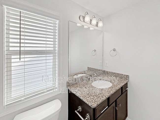 Building Photo - 6 Ashborne Ln