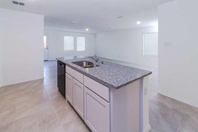 Building Photo - 404 Dewberry Dr