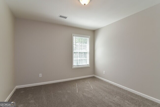 Building Photo - 6695 White Walnut Way