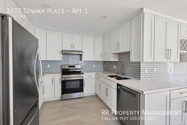 Building Photo - 1572 Tenaka Pl