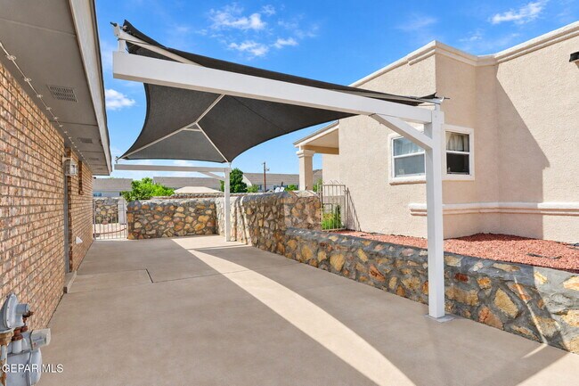 Building Photo - 4648 Robert Acosta Dr