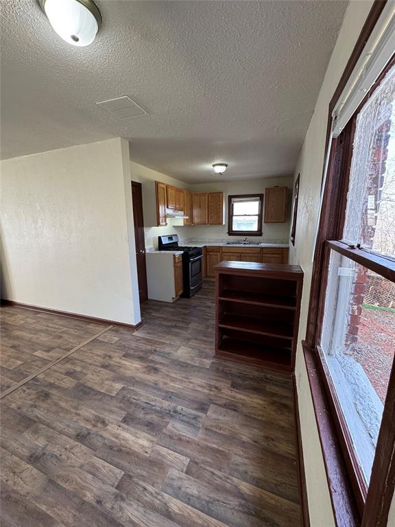 Building Photo - 2119 NE 26th St