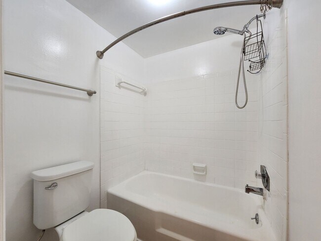 Building Photo - Charming Studio Condo Unit; Private Fenced...