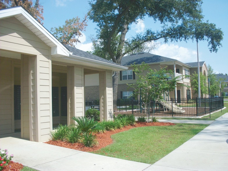 Arbours at Ensley 8810 Sonnyboy Ln Pensacola FL 32514 Apartment Finder