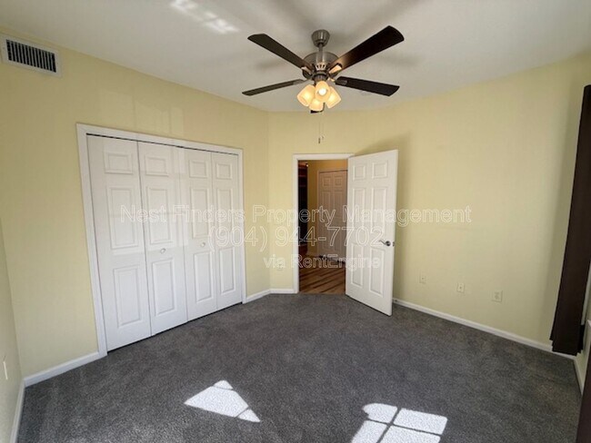 Building Photo - 10075 Gate Pkwy N