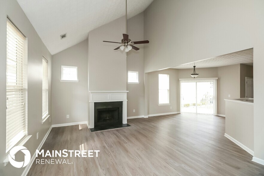 Building Photo - 4627 Legacy Square