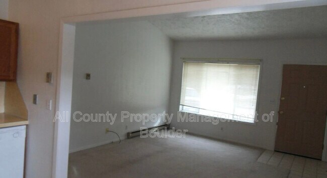 Building Photo - 841 Crisman Dr