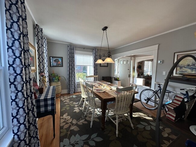 Building Photo - Traditional 2-Story Colonial