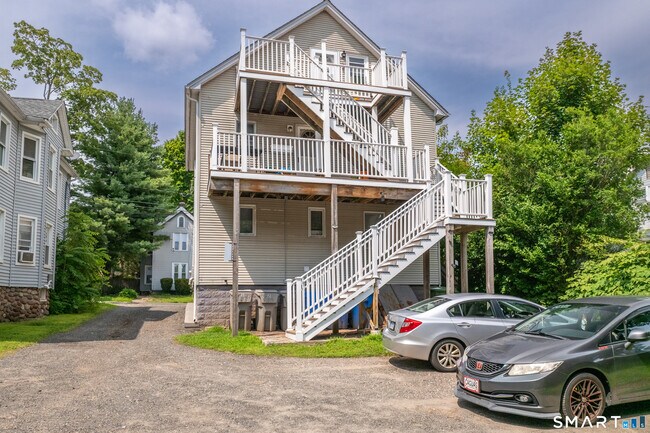 Building Photo - 13 Ingraham Pl