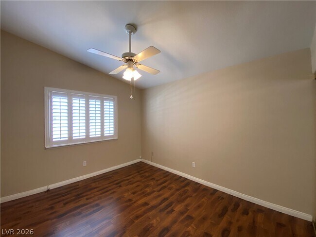 Building Photo - 7816 Waterfalls Ave