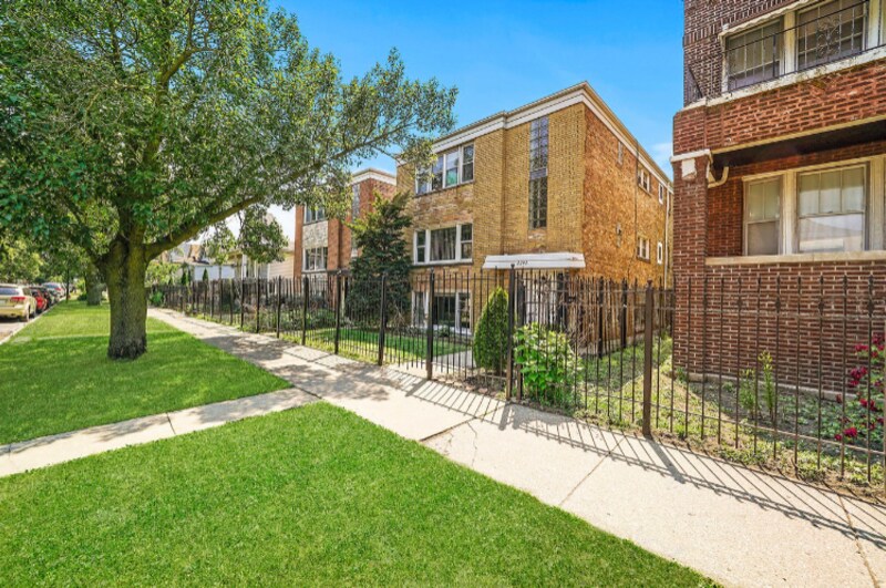 Building Photo - 2242 N Lavergne Ave