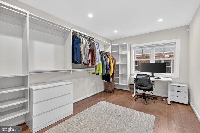 Building Photo - 5908 17th St NW