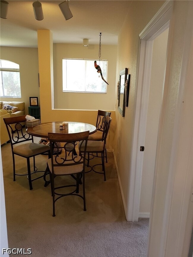 Building Photo - 6401 Aragon Way