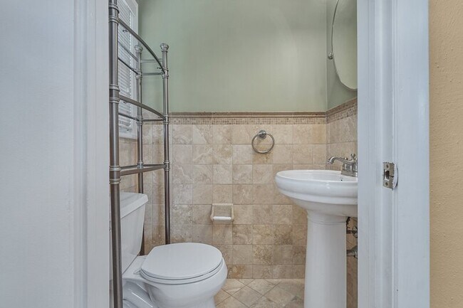 Building Photo - 2484 Jasper Ct