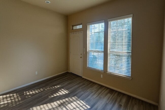 Building Photo - 15602 Egret Field Ln