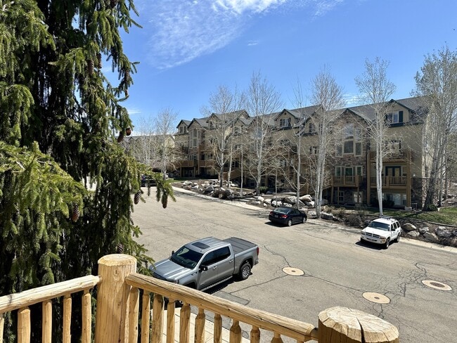Building Photo - 3555 N Fox Run Dr