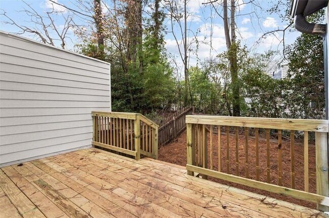 Building Photo - 1777 Twin Brooks Dr SE