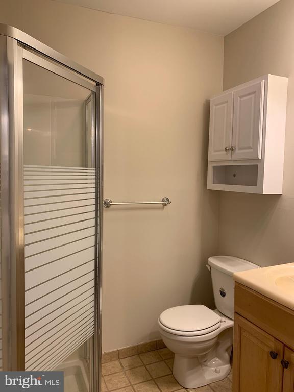 Building Photo - 118 Sycamore Ct