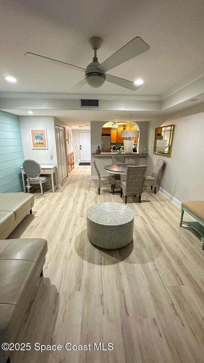 Building Photo - 199 Jimmy Buffett Mem Hwy