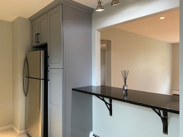 Kitchen - 43 Conforti Ave
