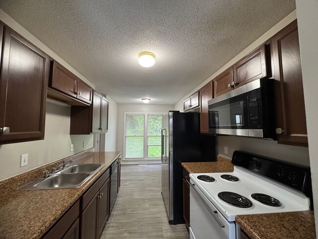 Building Photo - Single Family Home in Clarksville