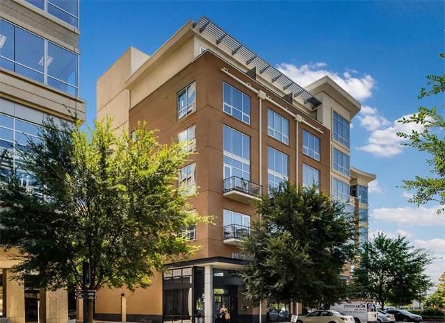 Building Photo - 1133 Metropolitan Ave