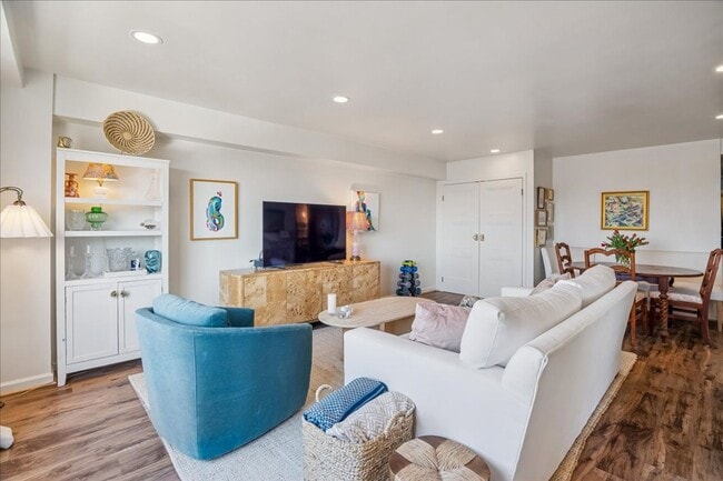 Building Photo - Large 1BR/1BA with Natural Light & Modern Finishes in Cleveland Park