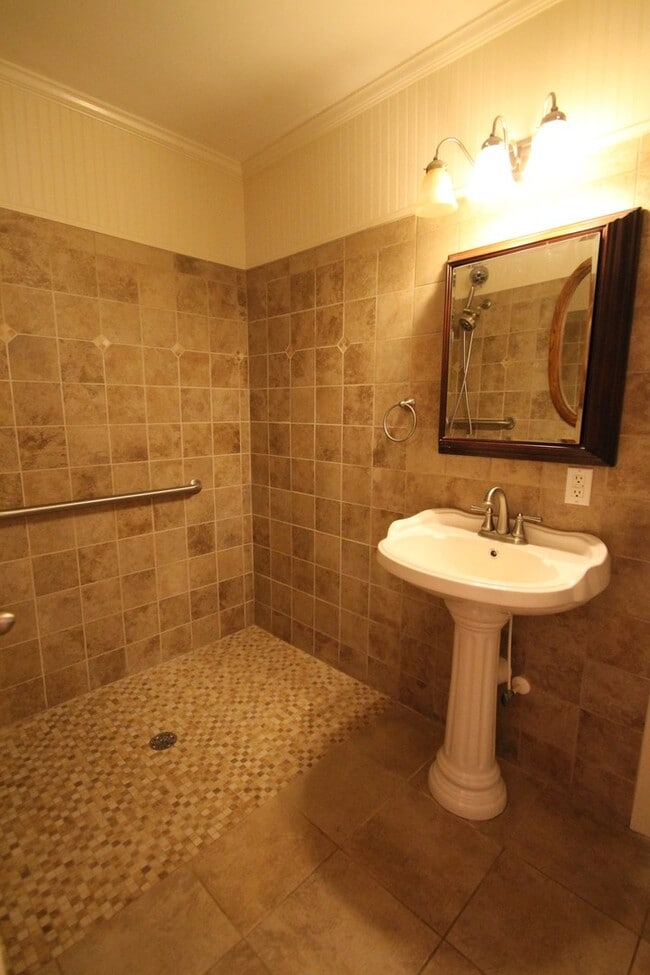 Building Photo - Exclusively Offered by Muse Realty, LLC