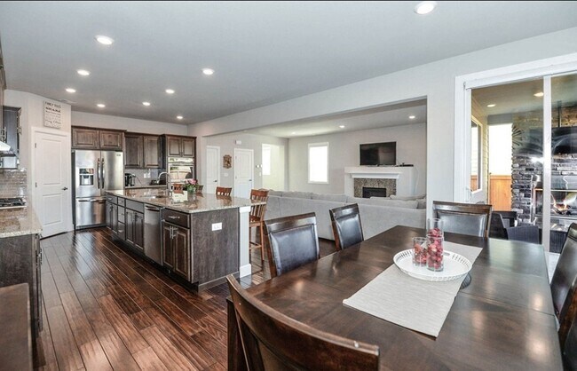 Building Photo - Gorgeous 4BR Home in Canton Park Backing t...