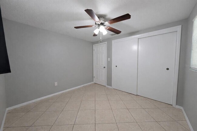 Building Photo - 307 W Woodlawn Ave