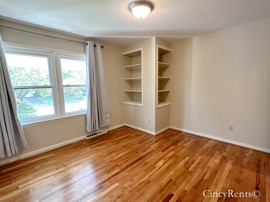 Building Photo - 6463 Oldbarn Ct