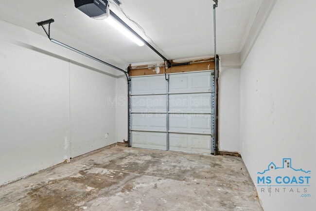 Building Photo - 472 Ginger Dr