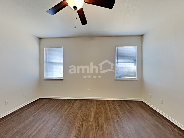 Building Photo - 2723 Spencebrook