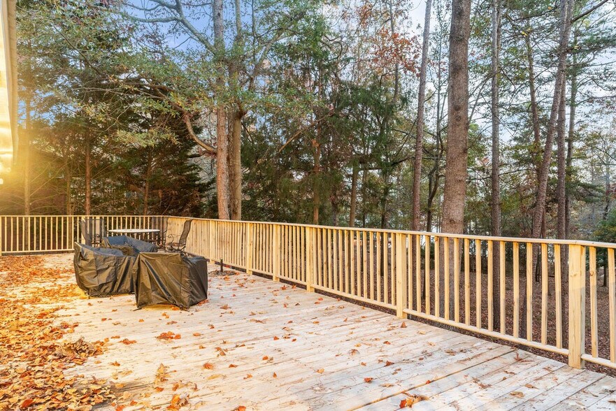 Building Photo - 160 Hugh Dorsey Rd