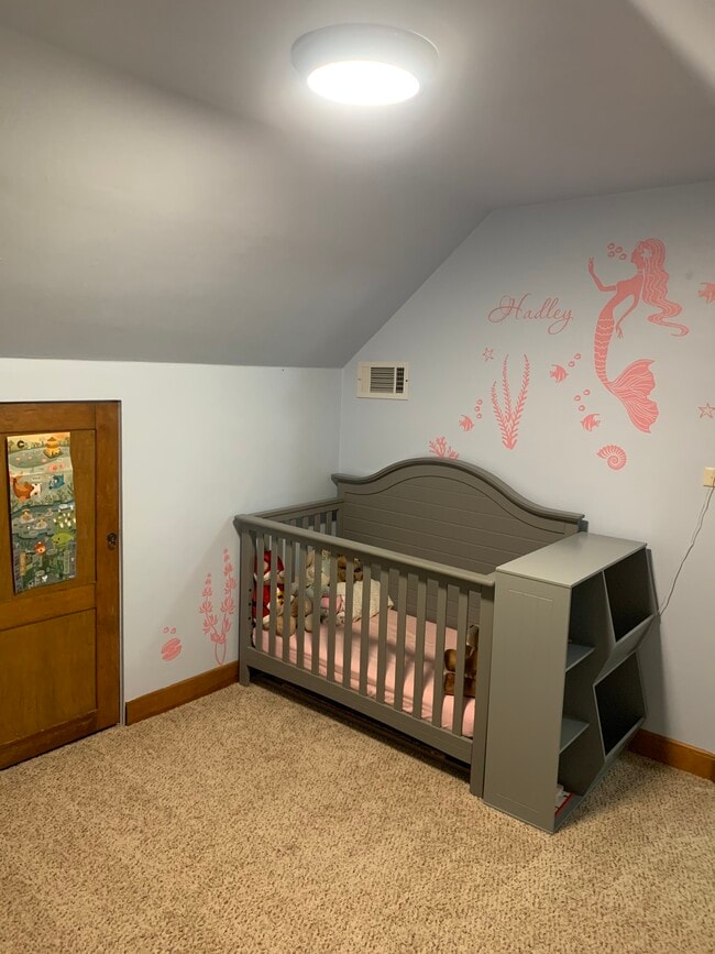 Building Photo - 3269 S 95th St